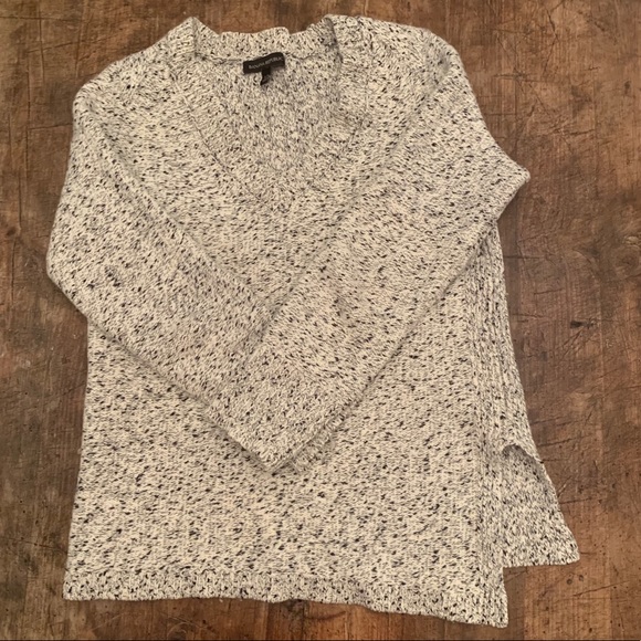 2/20$! Banana republic wool sweater - Picture 2 of 6